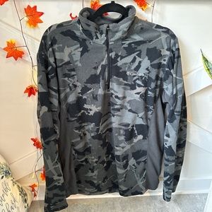 Men’s medium colombia pull over
